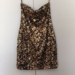 Sexy strapless sequined mini party dress
